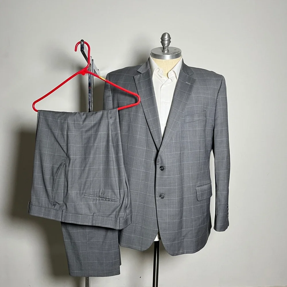 Stafford Suit Mens 52R 44W Gray Windowpane Classic Fit Wool Blend 2-Button